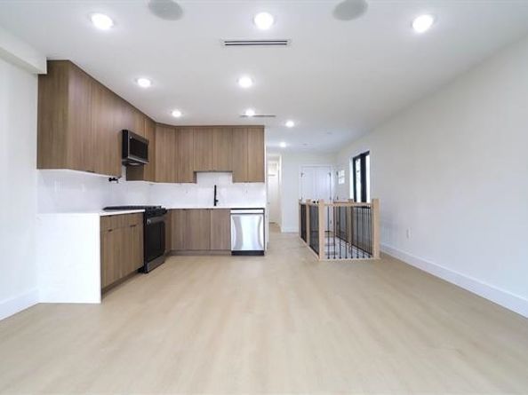 182 Columbia Ave, Jersey City NJ 07307