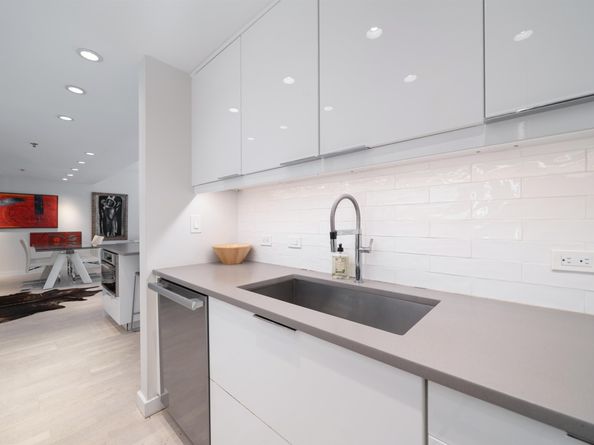 2 Constitution Ct 103, Hoboken NJ 07030