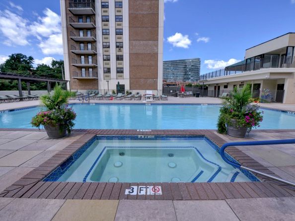 250 Gorge Rd 16D, Cliffside Park NJ 07010