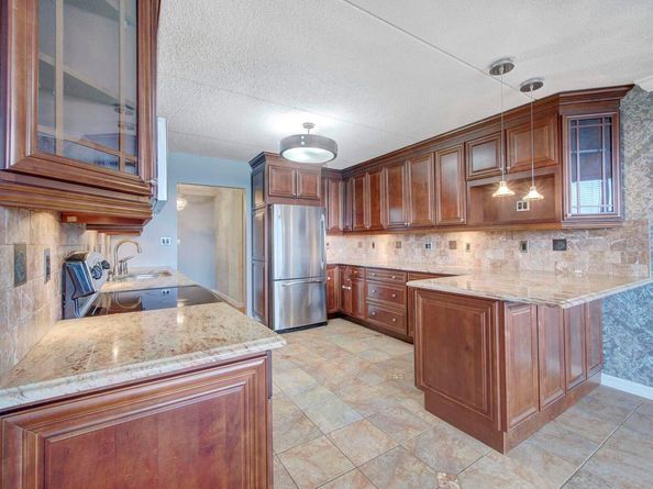 250 Gorge Rd 16D, Cliffside Park NJ 07010