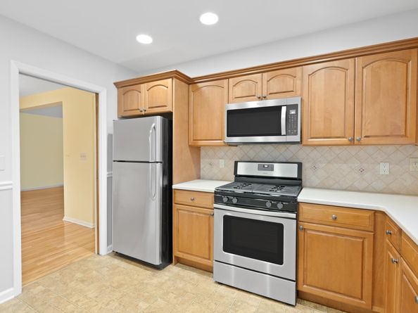 70 West 32nd St 1F, Bayonne NJ 07002