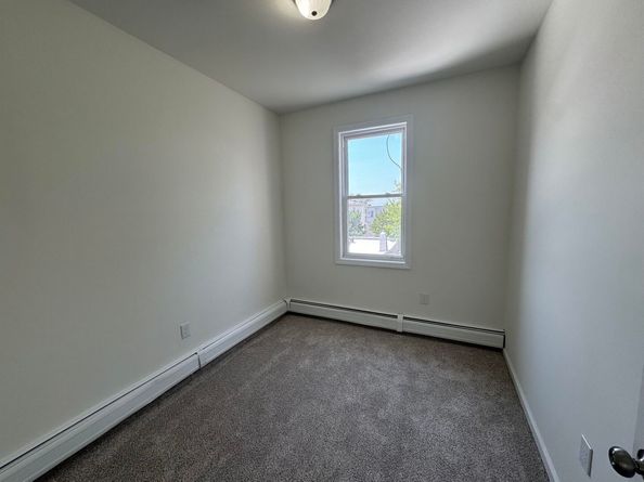 6715 Durham Ave, North Bergen NJ 07047