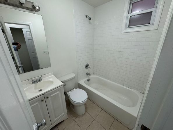 6715 Durham Ave, North Bergen NJ 07047