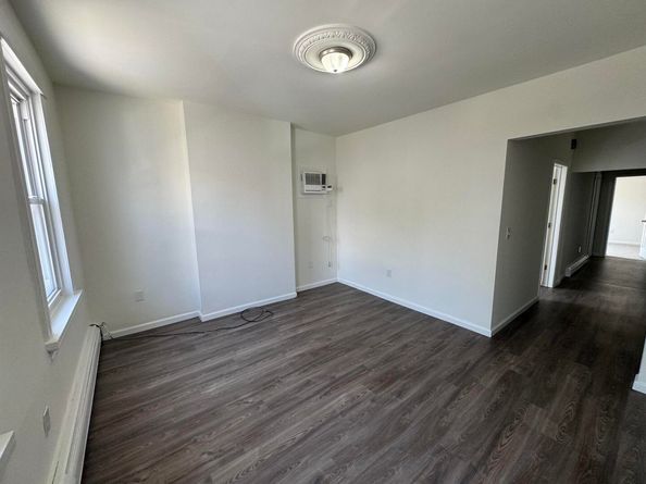 6715 Durham Ave, North Bergen NJ 07047