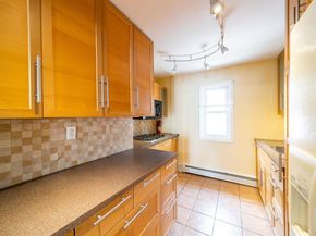 14 Meadow St, Bayonne NJ 07002