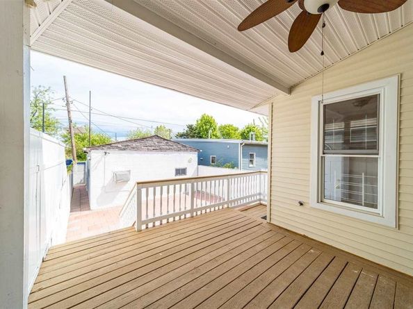 14 Meadow St, Bayonne NJ 07002