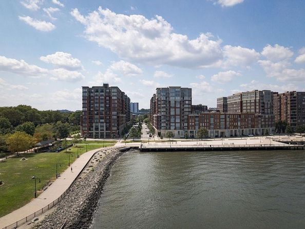 1100 Maxwell Lane 238, Hoboken NJ 07030