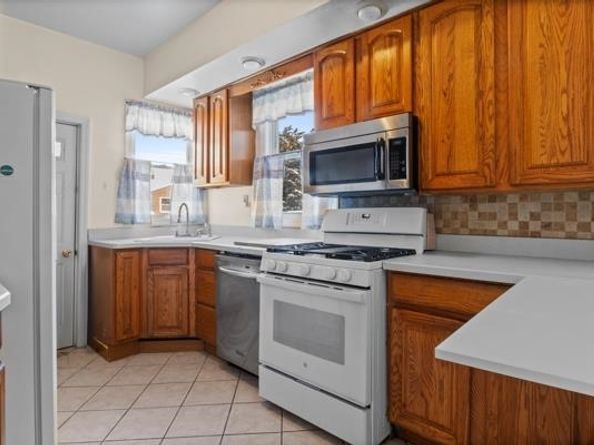 74 Atlantic St, Jersey City NJ 07304