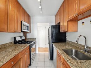 6600 Blvd East 18L, West New York NJ 07093