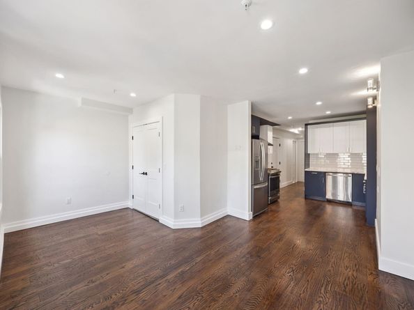203 3rd St 3, Jersey City NJ 07302