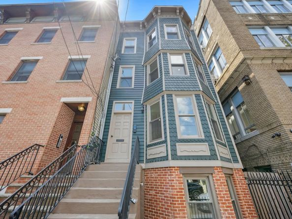 203 3rd St 3, Jersey City NJ 07302