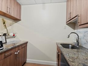 186 Wayne St 118D, Jersey City NJ 07302