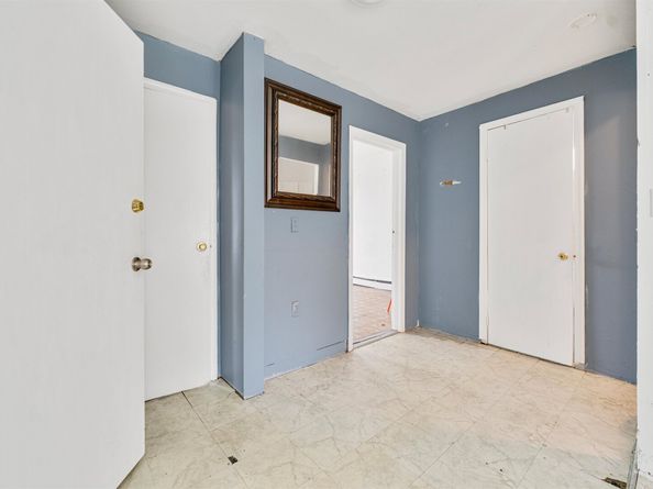 702 8th St, Union City NJ 07087