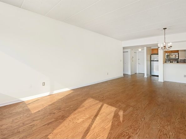 463-5D 1st St, Hoboken NJ 07030