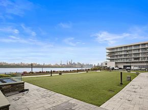 9 Somerset Lane 402, Edgewater NJ 07020