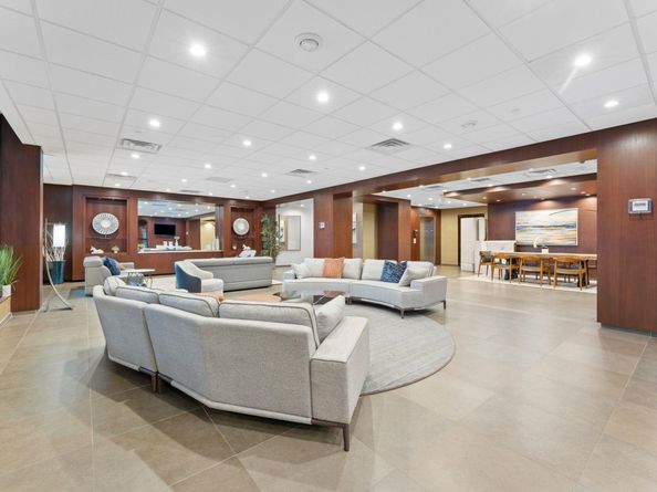 9 Somerset Lane 402, Edgewater NJ 07020