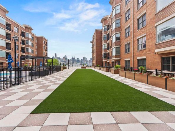 22 Avenue At Port Imperial 221, West New York NJ 07093