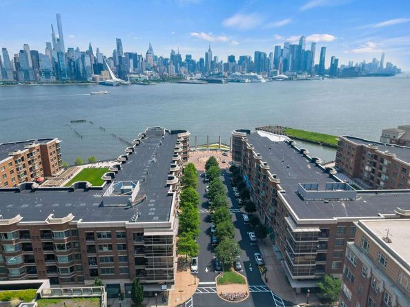 22 Avenue At Port Imperial 221, West New York NJ 07093