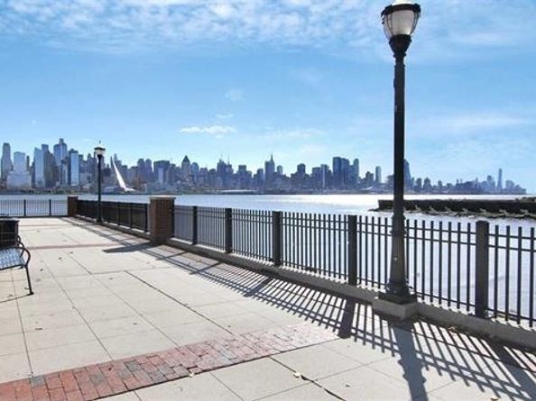 22 Avenue At Port Imperial 221, West New York NJ 07093