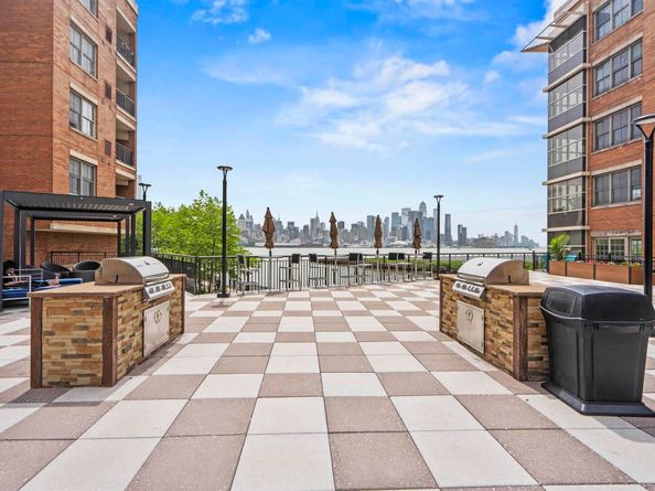 22 Avenue At Port Imperial 221, West New York NJ 07093