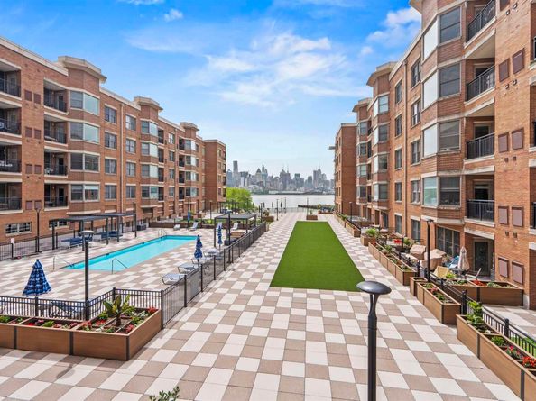 22 Avenue At Port Imperial 221, West New York NJ 07093