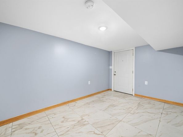 127 Wegman Parkway, Jersey City NJ 07305