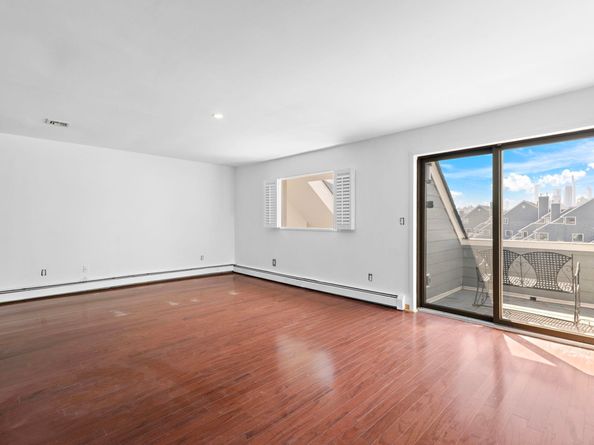 9B Cove Lane 9B, North Bergen NJ 07047