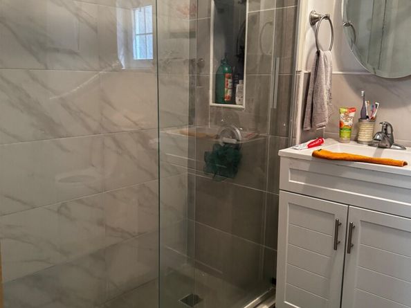 300 Delano Pl, Fairview NJ 07022