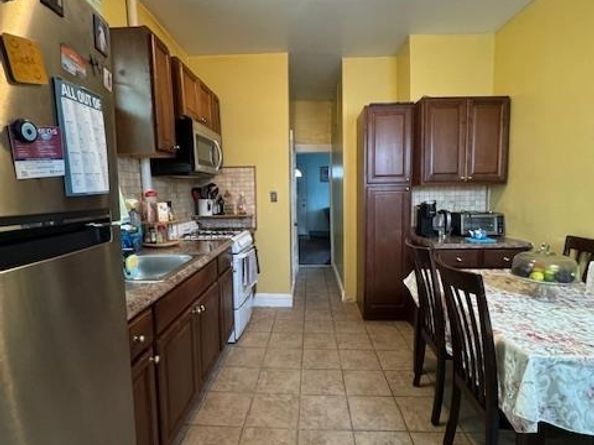 542 61st St, West New York NJ 07093
