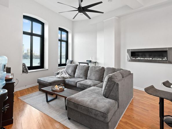 518-536 Gregory Ave C402, Weehawken NJ 07086