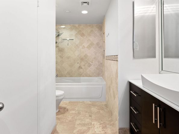 518-536 Gregory Ave C402, Weehawken NJ 07086