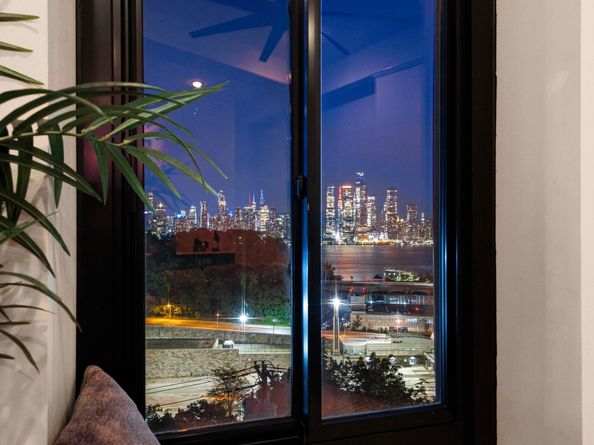 518-536 Gregory Ave C402, Weehawken NJ 07086