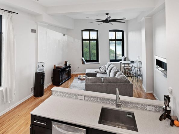 518-536 Gregory Ave C402, Weehawken NJ 07086