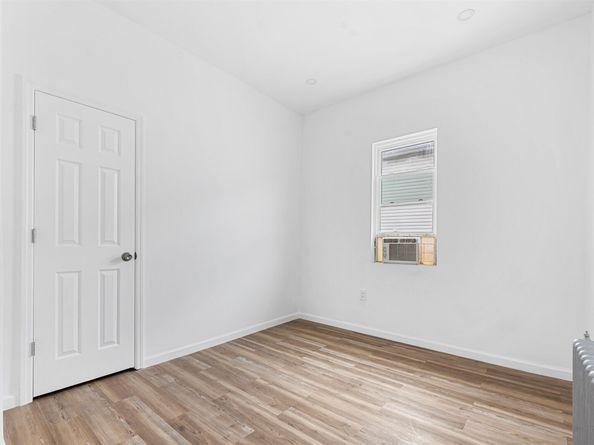 246 Clerk St, Jersey City NJ 07304