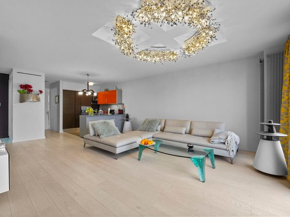 201 Shearwater Ct West 31, Jersey City NJ 07305