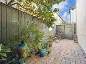 7835 Bobbitt Lane, Houston TX 77055