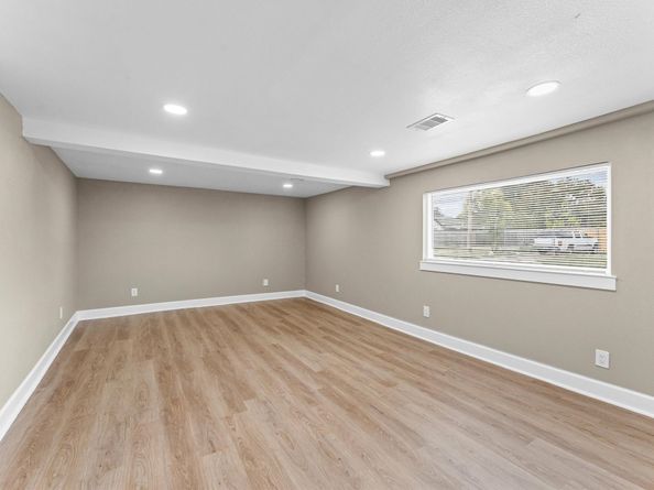 2202 Des Jardines Street, Houston TX 77023