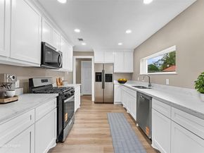 2202 Des Jardines Street, Houston TX 77023