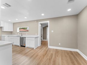 2202 Des Jardines Street, Houston TX 77023