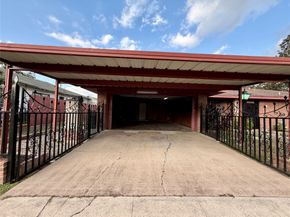 7007 Avenue F, Houston TX 77011