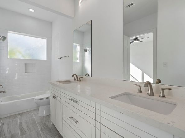 2022 Thonig Road A, Houston TX 77055