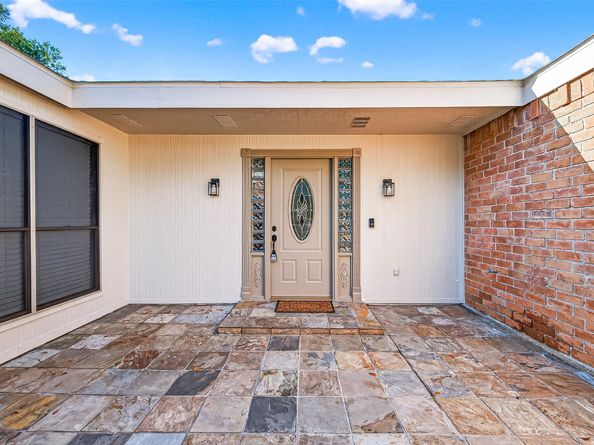 1903 Wingleaf Drive, Houston TX 77084