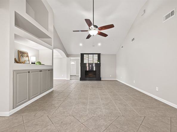 1903 Wingleaf Drive, Houston TX 77084