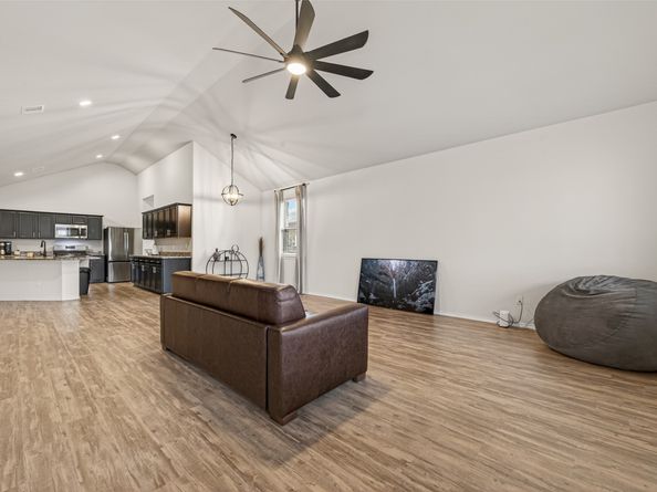 7731 London Tower Lane, Houston TX 77044