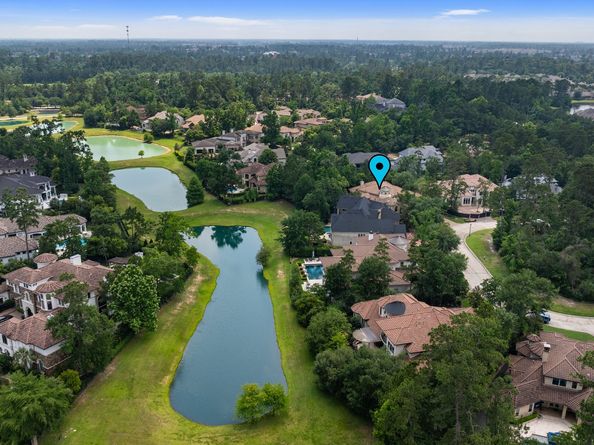 10 Maroon Creek Court, The Woodlands TX 77389