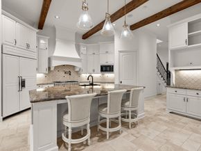 10 Maroon Creek Court, The Woodlands TX 77389