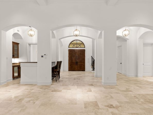 10 Maroon Creek Court, The Woodlands TX 77389