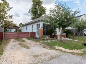 121 E 32nd Street, Houston TX 77018