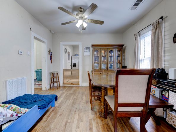 121 E 32nd Street, Houston TX 77018