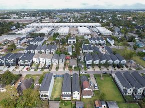 121 E 32nd Street, Houston TX 77018